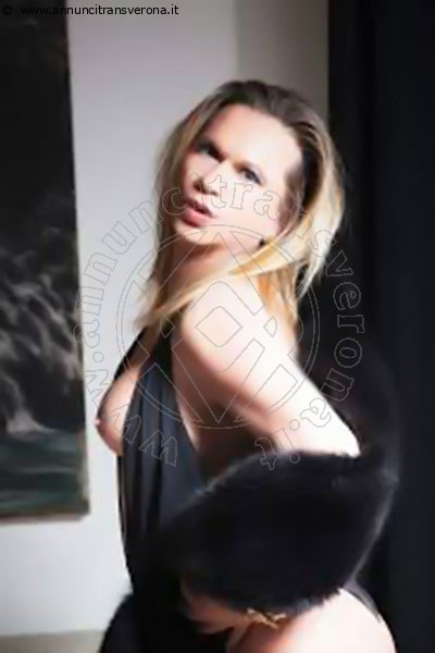 Foto Melissa Versace Annunci Transescort Terni