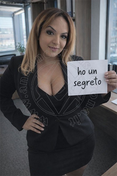 Foto Dottoressa Mony  Annunci Transescort Merano